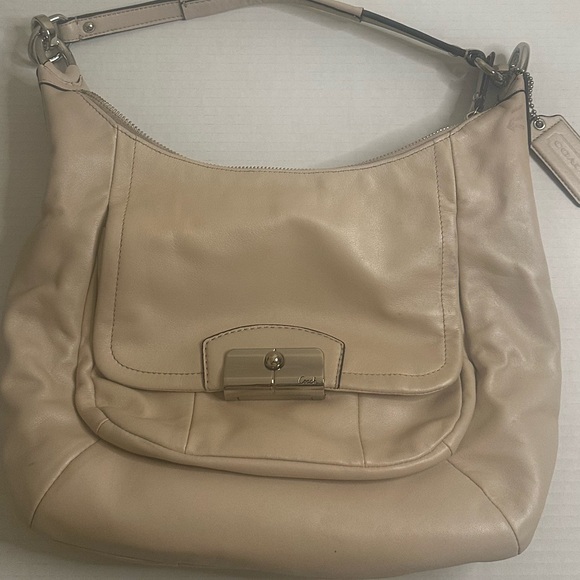 Coach Tan Leather Shoulder Bag - Picture 1 of 16